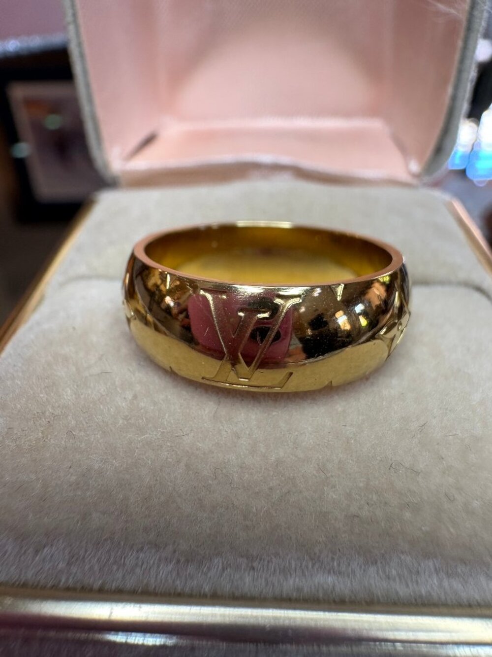 Louis Vuitton Gold Colored Band Absolutely Authentic Sz, 8